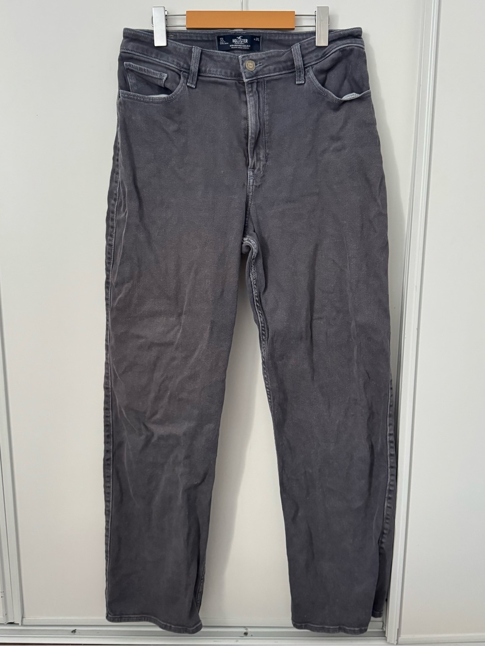Hollister Ultra High Rise Dad Jeans Vintage Stretch Size 12 Long